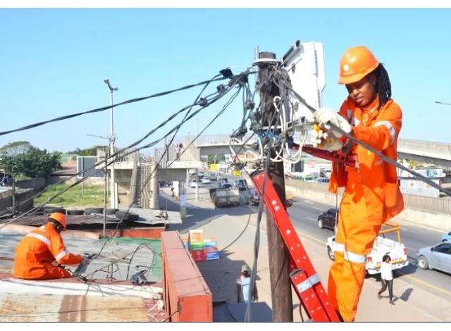 A electricidade de moçambique (edm) esta a recrutar (09) tecnicos,