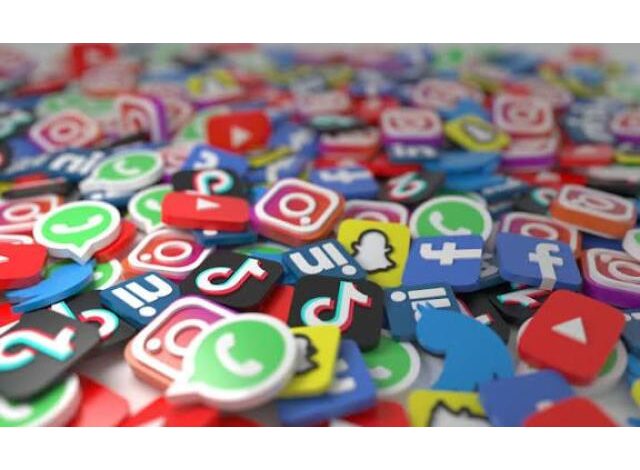 Vaga de emprego para criador de conteÚdos para redes sociais