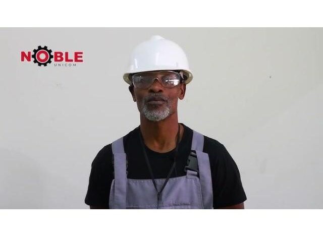 Vaga para ajudante de armazém com 10* classe