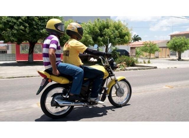 Vaga de emprego para motodelivery / moto táxi